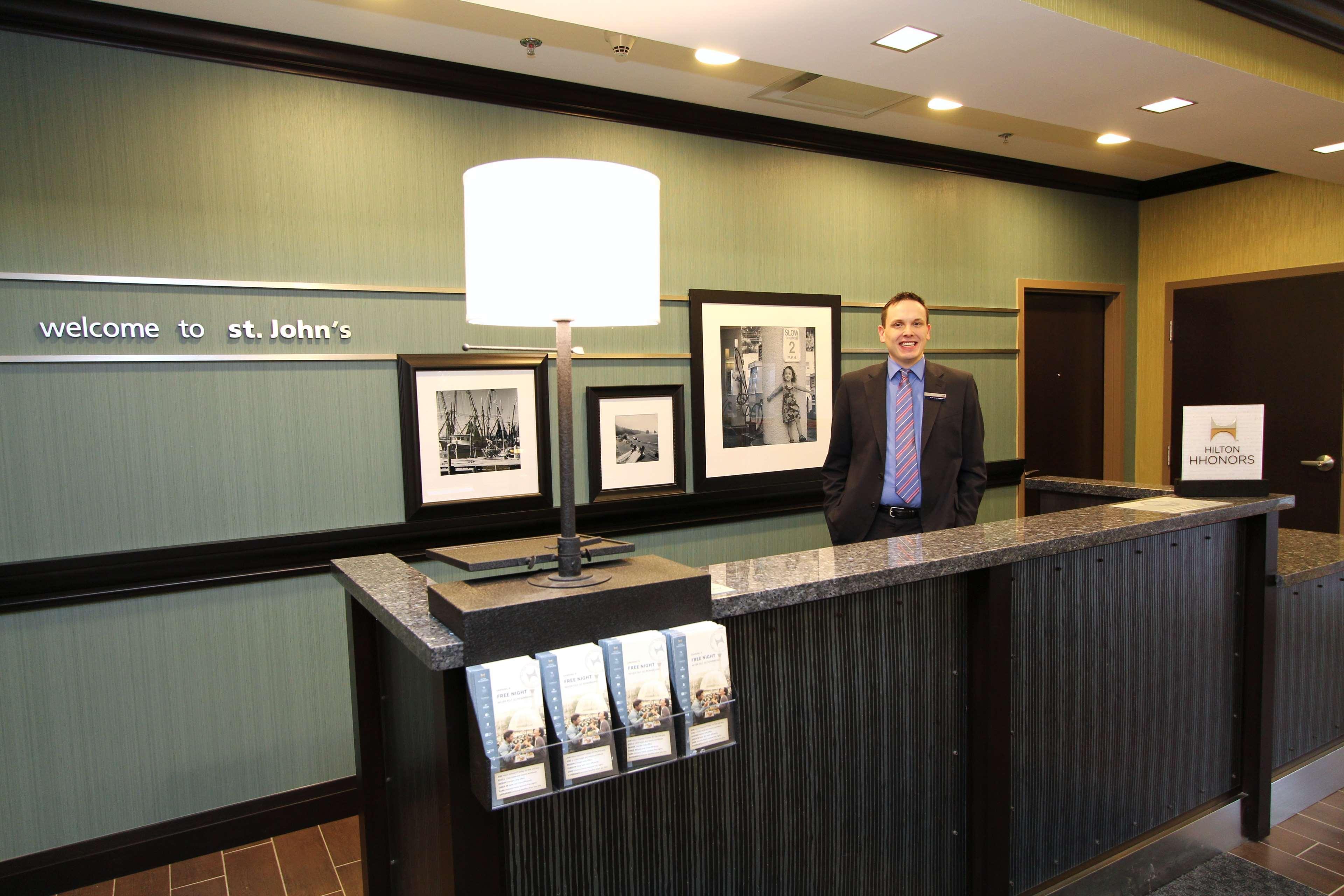 Hampton Inn & Suites By Hilton St. John'S Airport Esterno foto