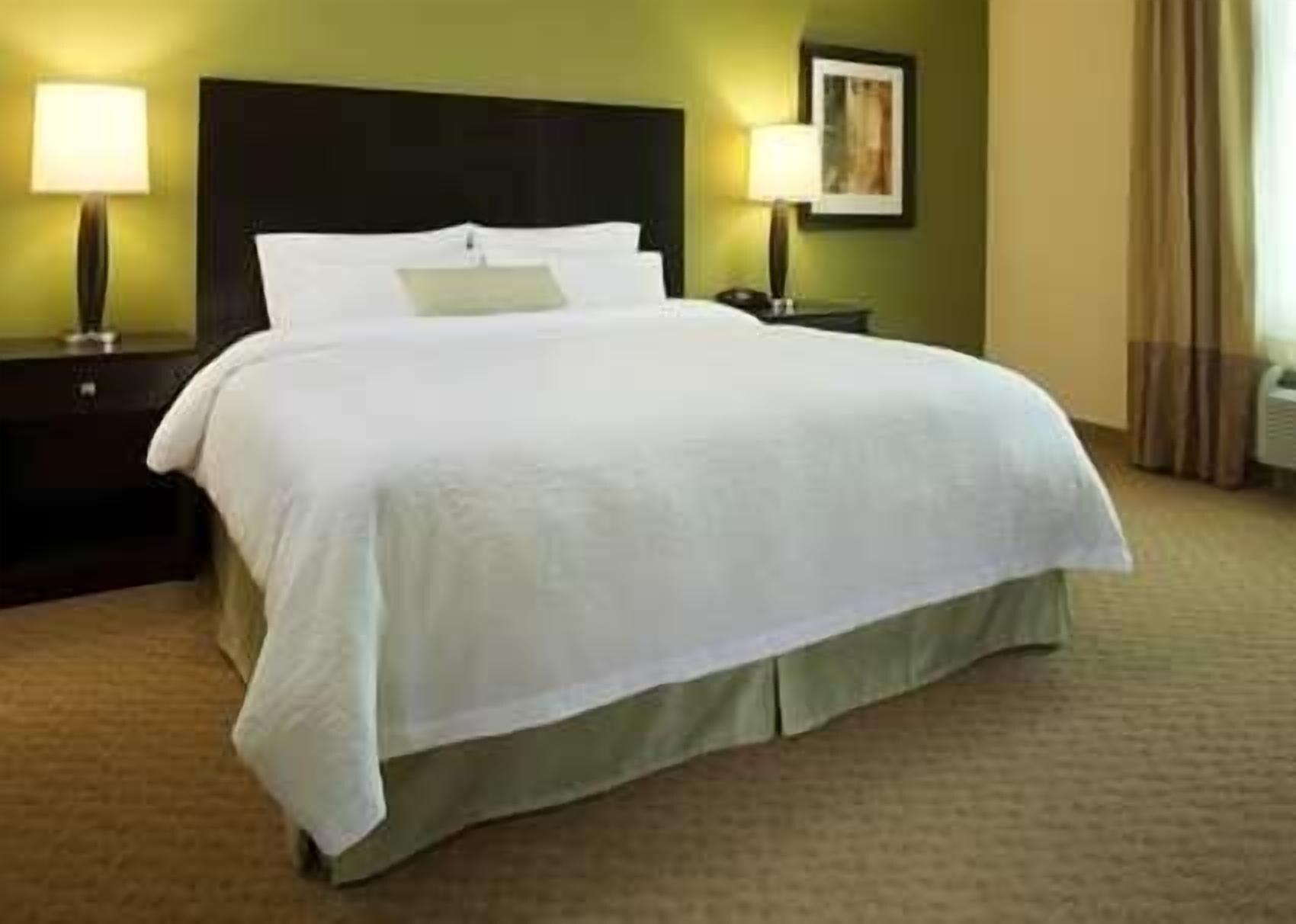 Hampton Inn & Suites By Hilton St. John'S Airport Esterno foto